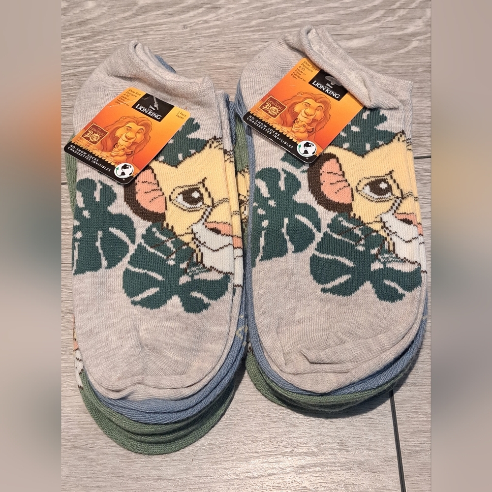 Brand New Ladies Disney Lion King 3 pairs no show socks; shoes size 4-10